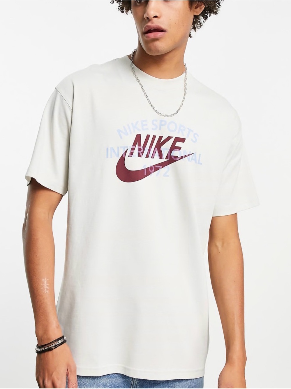 Nike Men’s Sportswear T-Shirt Medium Bone Maroon Check Swoosh